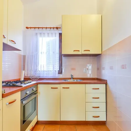 Apartmán By The Sea - 18572 *